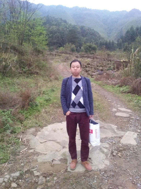 奋斗的第一张照片--福清相亲服务中心