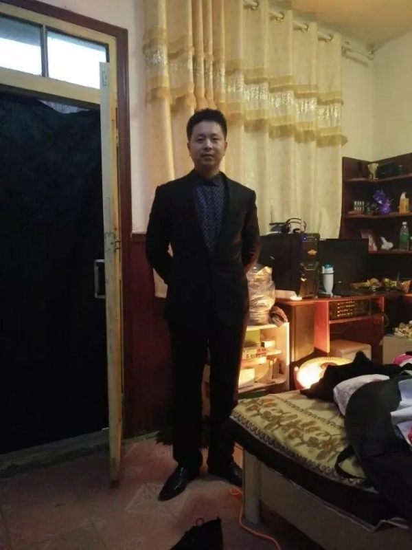 亮亮的第一张照片--福清相亲服务中心