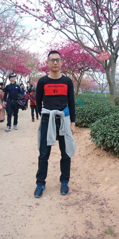 小梁的第二张照片--福清相亲服务中心