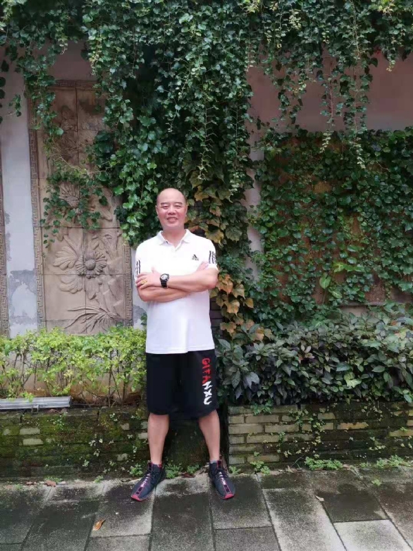 李国伟的第五张照片--福清相亲服务中心