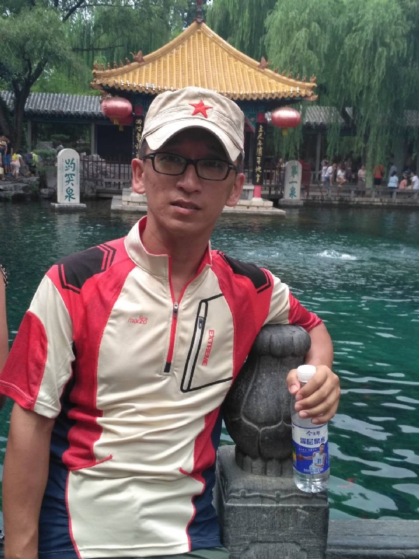 晓峰的第二张照片--福清相亲服务中心