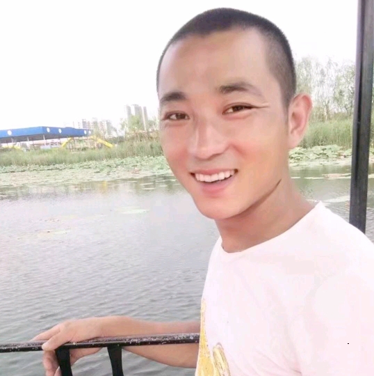 为你等候的第二张照片--福清相亲服务中心