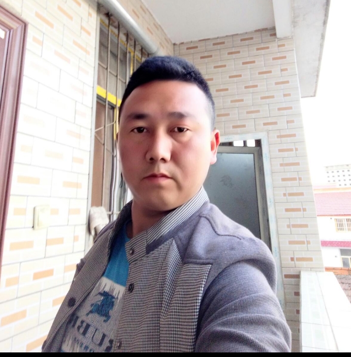 帅帅的大叔的第一张照片--福清相亲服务中心