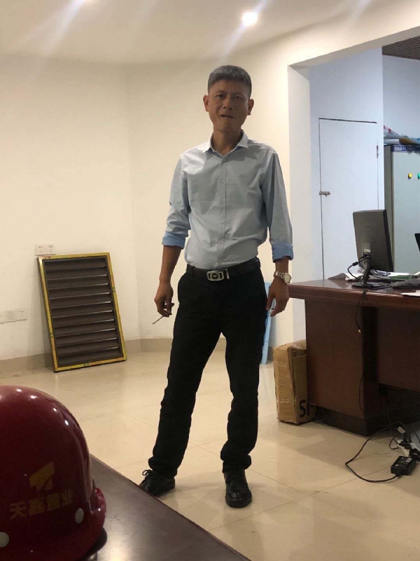 郁闷之中的第一张照片--福清相亲服务中心