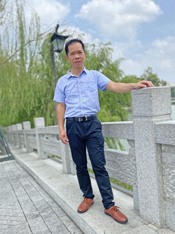 奇峰向阳的第一张照片--福清相亲服务中心