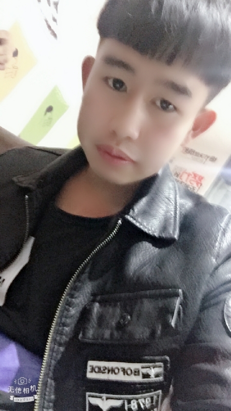 军绿色的第一张照片--福清相亲服务中心