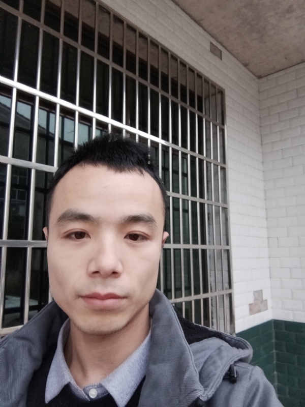 笑得那么开心的第三张照片--福清相亲服务中心