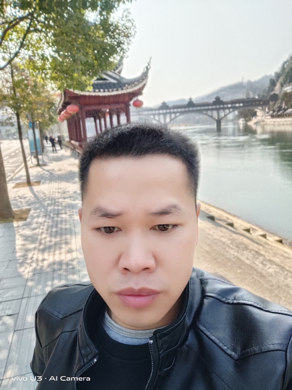 啊锦的第一张照片--福清相亲服务中心
