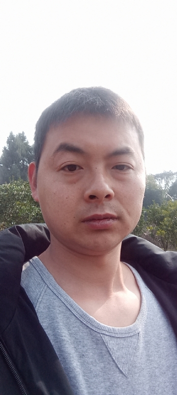 亲亲抱抱我爱你的第一张照片--福清相亲服务中心