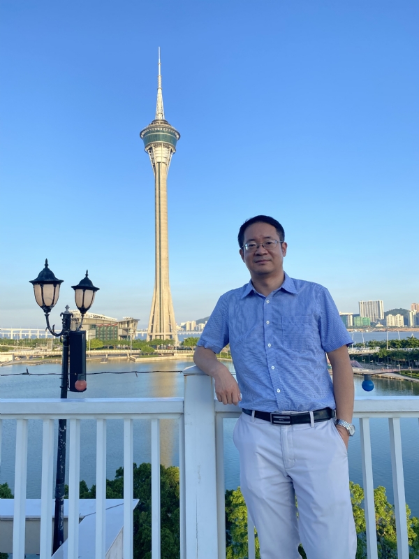 Yangyi的第三张照片--福清相亲服务中心