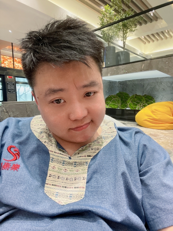 小恶魔的第一张照片--福清相亲服务中心