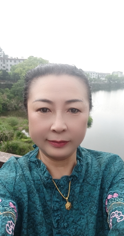 雨中情的第一张照片--福清相亲服务中心